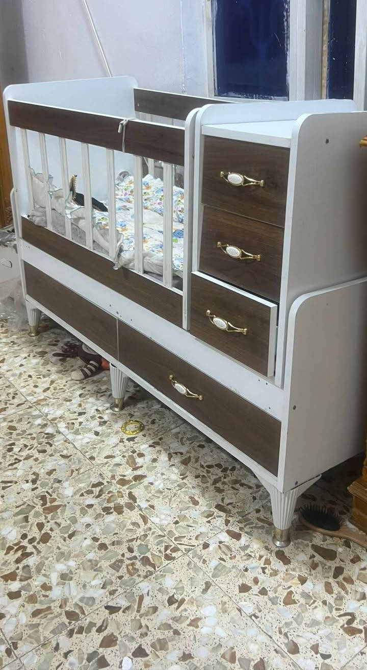 سلام عليكم كاروك البيع ٧٥ وبي مجال ***********
