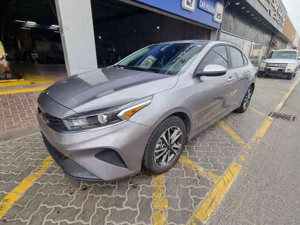 السلام عليكم ورحمة الله وبركاته فؤرتي 2024 السياره جديده بمعنى الكلمه محرك 2000 وارد بدؤن ايرباك ولاقطره صبغ ومعجون فقط الجاملغ الأمامي مبدل. سياره. نضيفه وبسمنا ماشي 33الف  المكان بغداد جديده نعيريه السعر ١٦٥ وبيها مجال جدأ بسيط***********
