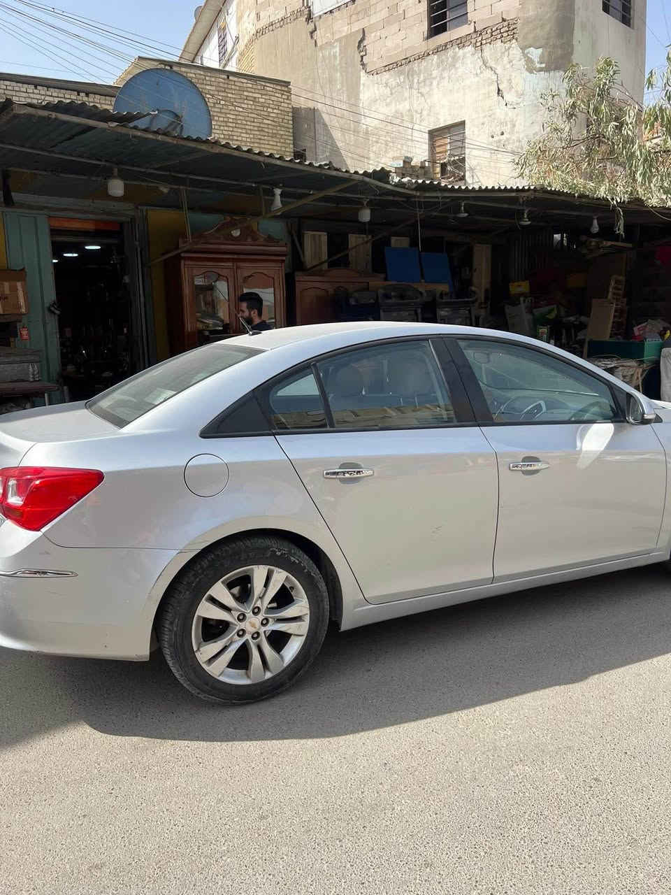 كروز ٢٠١٦ محرك ١٨٠٠ ماشية ٦٧ كيلو 
وارد خليجي نظيفة وداخل جلد 
فقط لمس الشاشة مرات يعلك لكن صوت وصورة واضح تحتوي على بلوتوث وusb وراديو بغداد, العراق


**إذا كنت صاحب هذا الإعلان وتريد حذفه لأي سبب، رجاءا أرسل رسالة إلى الدعم الفني**