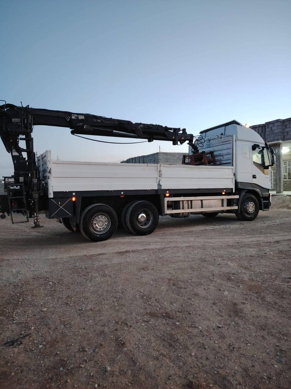 سلام عليكم كرين افيكو موديل 2006كيوز10حجم420كرين يهاب ميته ليفر حفاره الستفسار ***********
