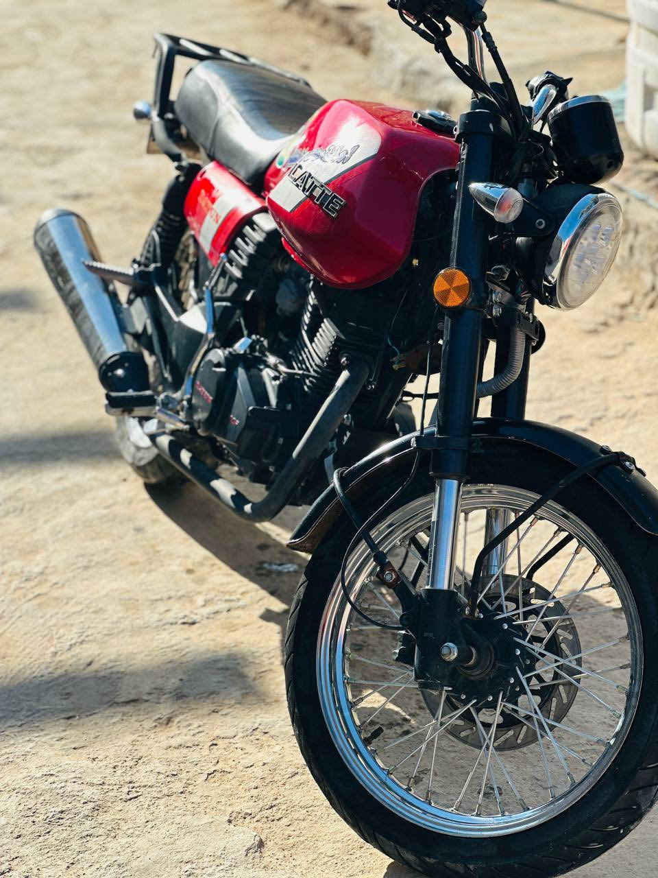 دايون ليتي موديل 2022 كفاله عامه  سعر مليونين ونص وبيه مجال ***********رقم نكليزي
