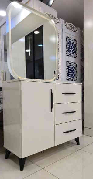 🛏️ غرفة نوم حديثة 5 قطع جديدة بالكرتون
✨ تحتوي على كنتور أنيق مزود بإضاءة داخلية و دروج عملية
💡 والميز تواليت مزود بإضاءة تعمل باللمس لإطلالة عصرية وجذابة
📦 السعر فقط 435 دولار
✨ متوفر 9 قطع بسعر 595 دولار 
📍المكان: دهوك – مالطا
🏬 معرض جودي
📞 للاتصال: ***********
------------------------
#معرض_جودي_بدهوك 
🪑 أثاث تركي فاخر
غرف نوم – غرف جلوس – غرف شباب – طاولات – كنتور – أسفنج عالي الجودة
✅ عروض مميزة وأسعار تنافسية
📌 ناونیشان:
⛔مالطا خاری-فرعی ئکی به ری سیناعی- به مبه ری مه دره سه (مالتاژئری)
📌 العنوان:
دهوك – مالطا القديم – أول فرع قبل صناعة تصليح السيارات – مقابل مدرسة الابتدائية
(قريب من مطعم مالطا – كونديه مالطا – خارنگه ها مالتا)
#دهوكا_رنكين #موصل #غرفة_نوم #اثاث_منزلي
