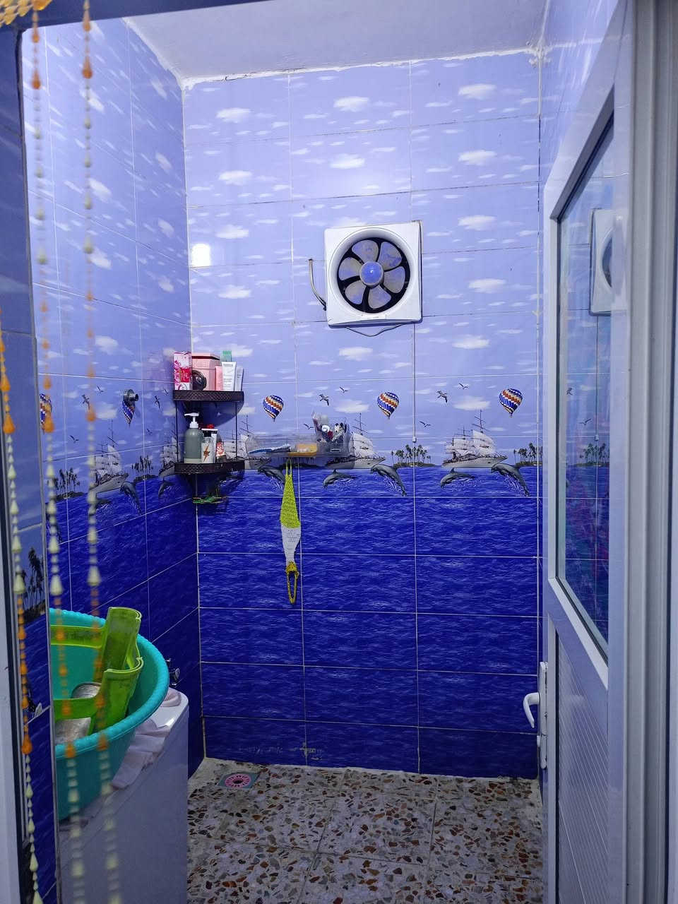 السلام عليكم بيت مساحته 120 واقع حال تجاوز بام الكبر قرب علوه زويني شارع خدمي تبليطي كهرباء مجاري بيت كامل ومكمل مسلح بيع مستعجل واستفسار على هذا الرقم بيع 35 ...***********
