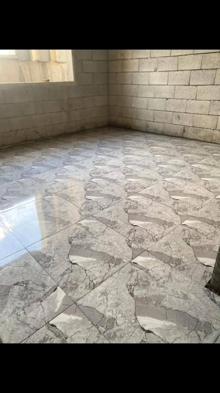 شغل سيراميك جدران وارضي 3500 شغل رقم واحد والرزق على الله الرقم ***********
