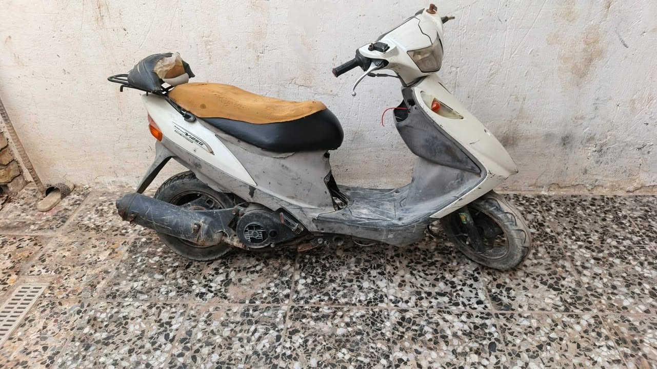 بيع الدراجه نظيفه كدام عينك
نقص كفر أمامي الدراجه باتري جديد ملف جديد كهربائيات جديده يعني الدراجه نظيفه بدون أوراق 
***********رقمي أو واتساب أو مازنجر قفل١٥٠الف
