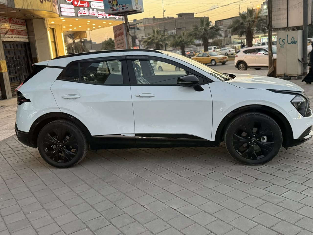 تحية طيبة 
سبورتج 2025 زيروو 
فول مواصفات 
بلاك اديشن 
داخل زيتوني  
رقم بغداد باسمي 
الاتصال ***********
