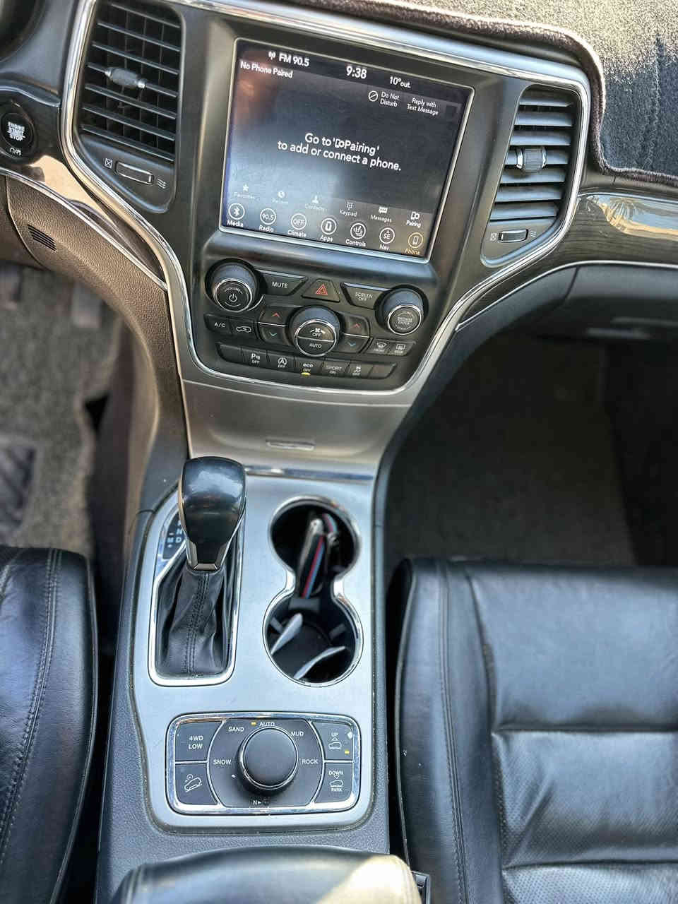 السلام عليكم للبيع موديل 2018 حادثهه موضح بالصور والسونار سيارة فئة اوفر لاين فول مواصفات جكات السعر 230وبيهه مجال العنوان بغداد المحموديه للاستفسار على ***********(***********)
