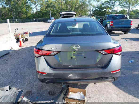 نيسان سنترا 2025 SV

سنترا 25  ماشية 425 ميل فقط

وارد امريكي 

الضرر موجود بالصورة 

قطعتين صبغ 

السيارة بصمة 

حساسات 

رادار 

نقاط عمياء 

وقوف تلقائي 

تعديل مسار 

شاشة كبيرة 

نظام ايكو 

  

السعر 157

رقم الشاصي 

3N1AB8CV3SY214657

بنيد مصلح اربع اصابع ومصبوغ فقط على كد الاصابع وجاملغ نفسه مصلح ومصبوغ

شواصي كفاله دواخل كفاله ايرباك مطاك

***********

مكان اربيل أربيل
