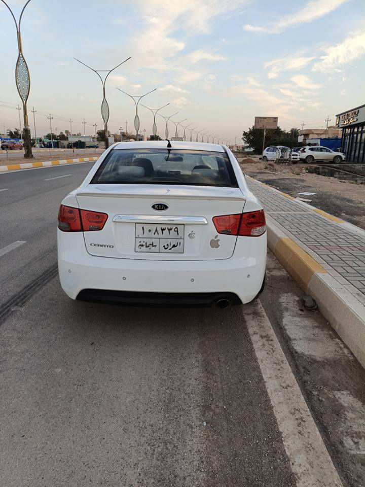 سيراتو 2012 فول عدا جلد
بصمه فتحه بسقف ABS ماشيه 
160 مكان سياره خانقين لاستفسار 
*********** خناقين, ديالى
