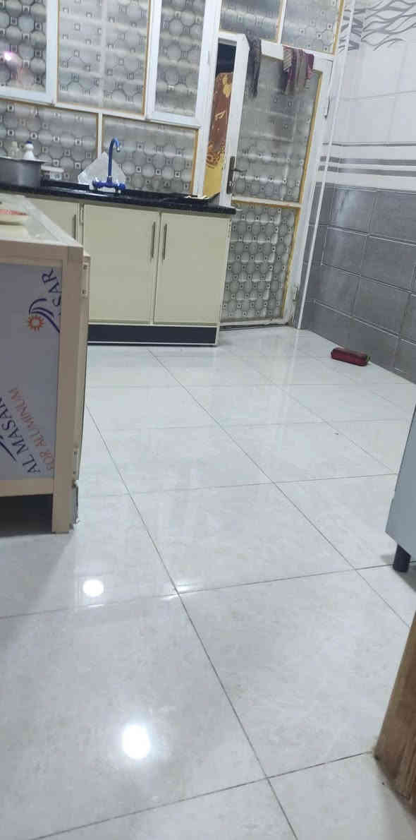 دار مساحه 200م طابو صرف موقع مميز في ابي غرق حي السلام  قريب من الشارع العام . بناء حديث درجه اولى يتكون من ثلاث غرف نوم واستقبال الضيوف وصاله ومطبخ ومناور صحيات داخليه خارجيه  
السعر مناسب للاستفسار الاتصال على الرقم 
*********** واتساب 

***********
مكتب فيض الرحمن
