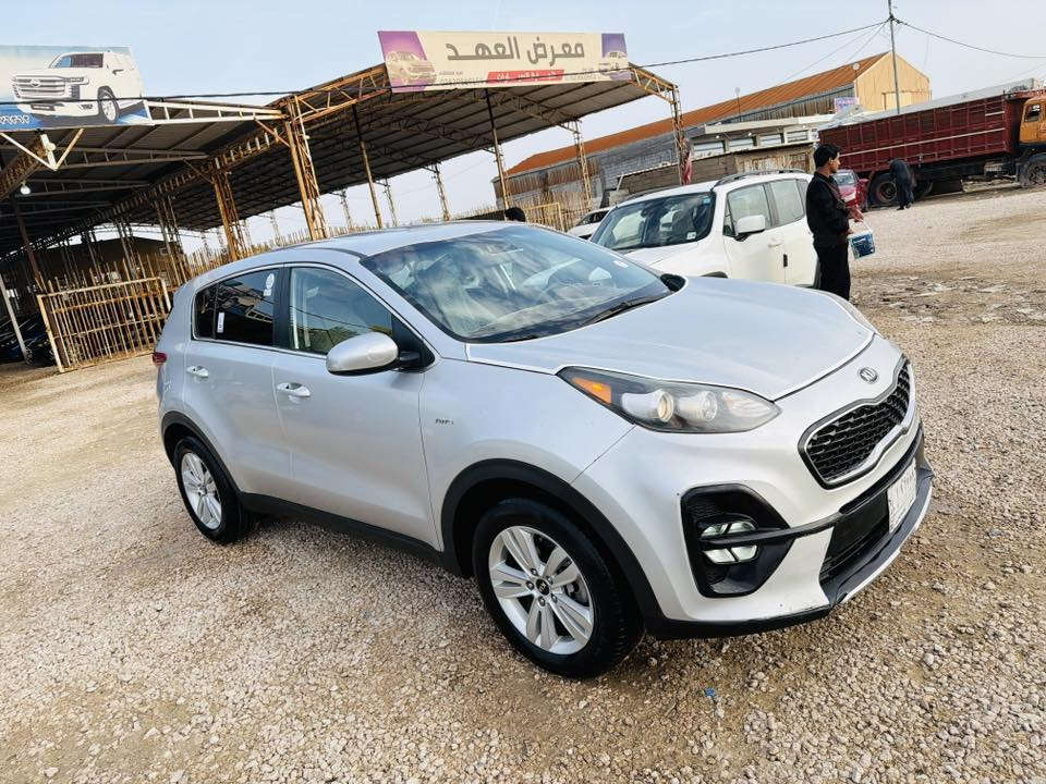 #يالله كيا سبورتج موديل 2018 أمريكي 
رقم مثنى حره بسمي تحويل مباشر 

الضرر تبديل جاملغ وبنيد فقط بدون عابر

مكينه 2400 مواصفات واضحه 

السعر 148$(بيع نقدا فقط) تفاصيل 

واتساب ***********

العنوان السماوه الرميثه(معرض الخليج العربي)
