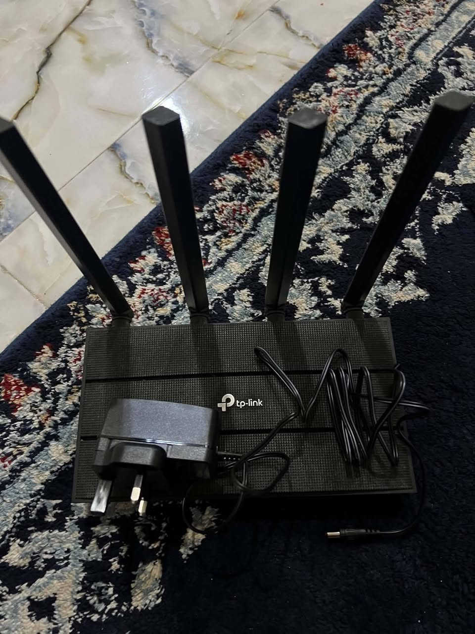 للبيع راوتر TP-Link Archer C80 AC1900
*الحالة*: مستعمل نظيف 100% شغال فل
*المواصفات*: 4 انتينات، ثنائي الحزمة 2.4G + 5G، سرعة 1900Mbps، يشغل + 20 جهاز او اكثر 
*الملحقات*: شاحن اصلي 12V
*السعر*: 50 الف دينار 
*المكان*: البصرة رقم  خاص


**إذا كنت صاحب هذا الإعلان وتريد حذفه لأي سبب، رجاءا أرسل رسالة إلى الدعم الفني**