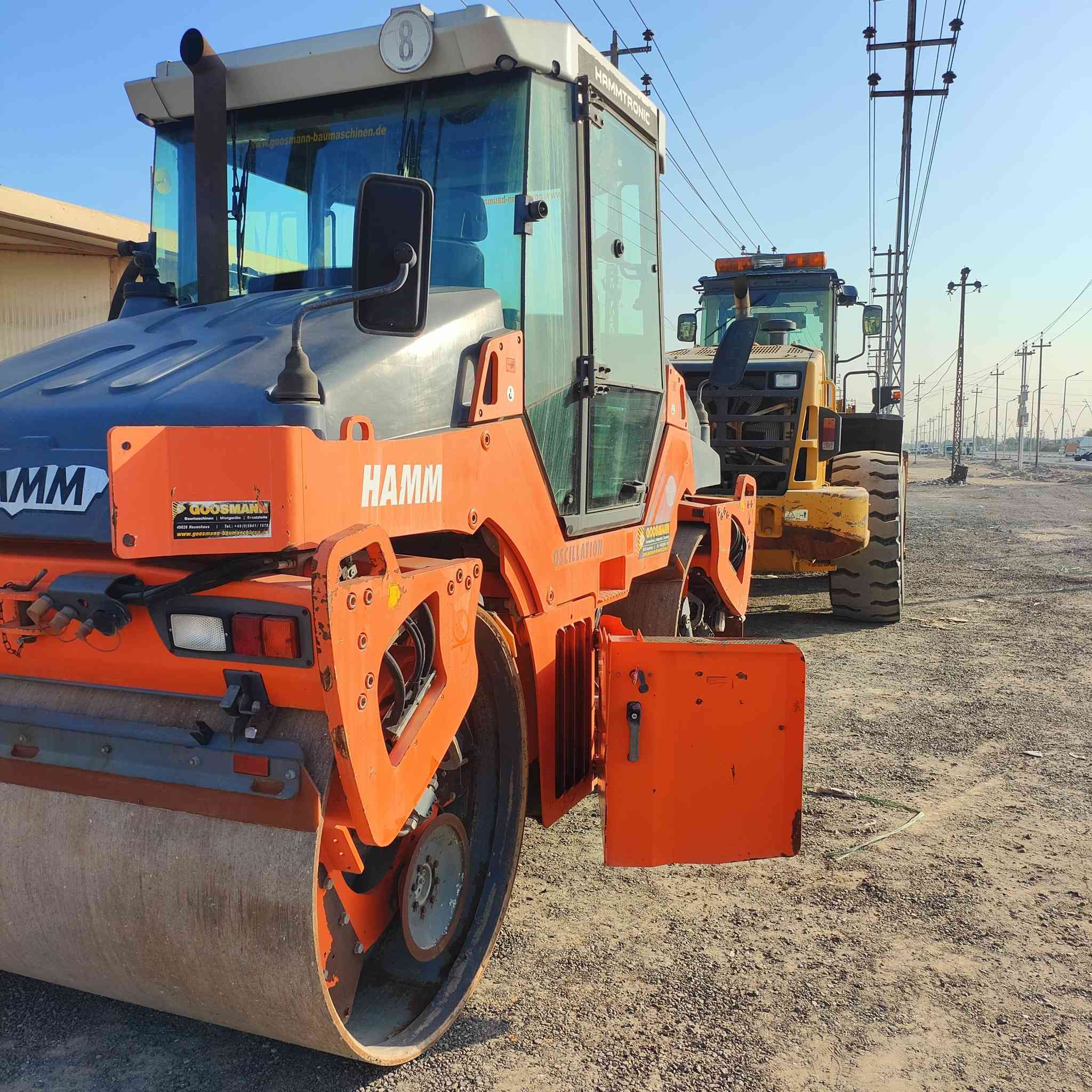 سلام عليكم 
حادله هام دبل ستيل موديل ٢٠٠٩ دخول جديد منفيس بصره مشتغله ٥ الالف ساعه فقط 
الحادله نضيفه جدا مكاني البصره /***********
