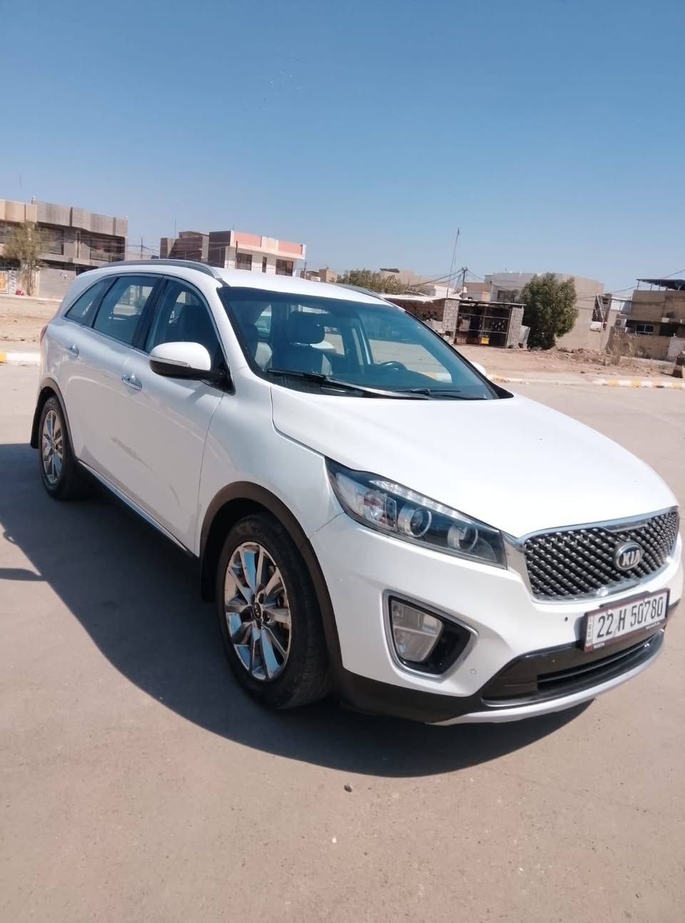 سلام عليكم للبيع سورنتو (2015) شكل 16خليجيه (6سلندر) شماليه اربيل تحويل او وكاله سياره بيه بنيد مبدل وبارد بجاملغ الأمامي وكارت تكحيل سونار بالمنشور سعر( 175) $وبيه مجال الستفسار ***********
