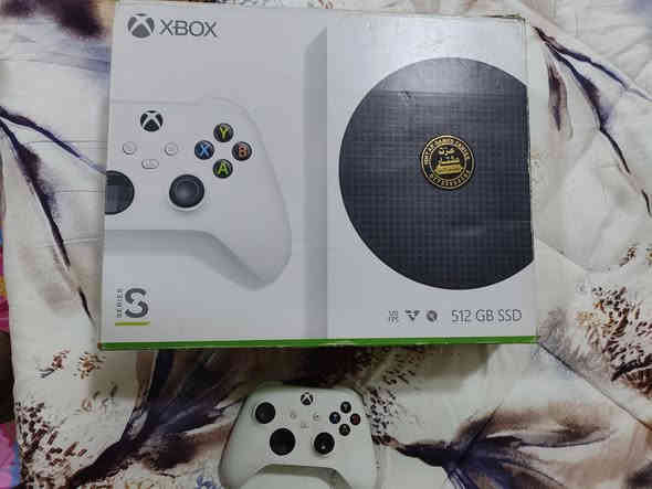 السلام عليكم
اكس بوكس سيرس s للبيع ذاكره نص تيره 512 الجهاز (نضيف جدا ) مع كامل ملحقاته مع جوستك الجهاز بيضه + يو بي اس 
السعر ٣٧٥
للاستفسار ***********
ديالى بعقوبة
