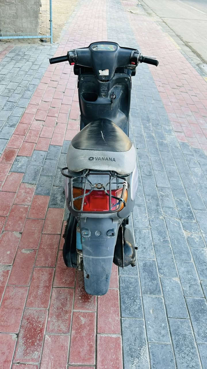 منغولي شغاله كله مابيه نقص دراجه نضيفه

سعر٣٠٠  بيه مجال

***********
