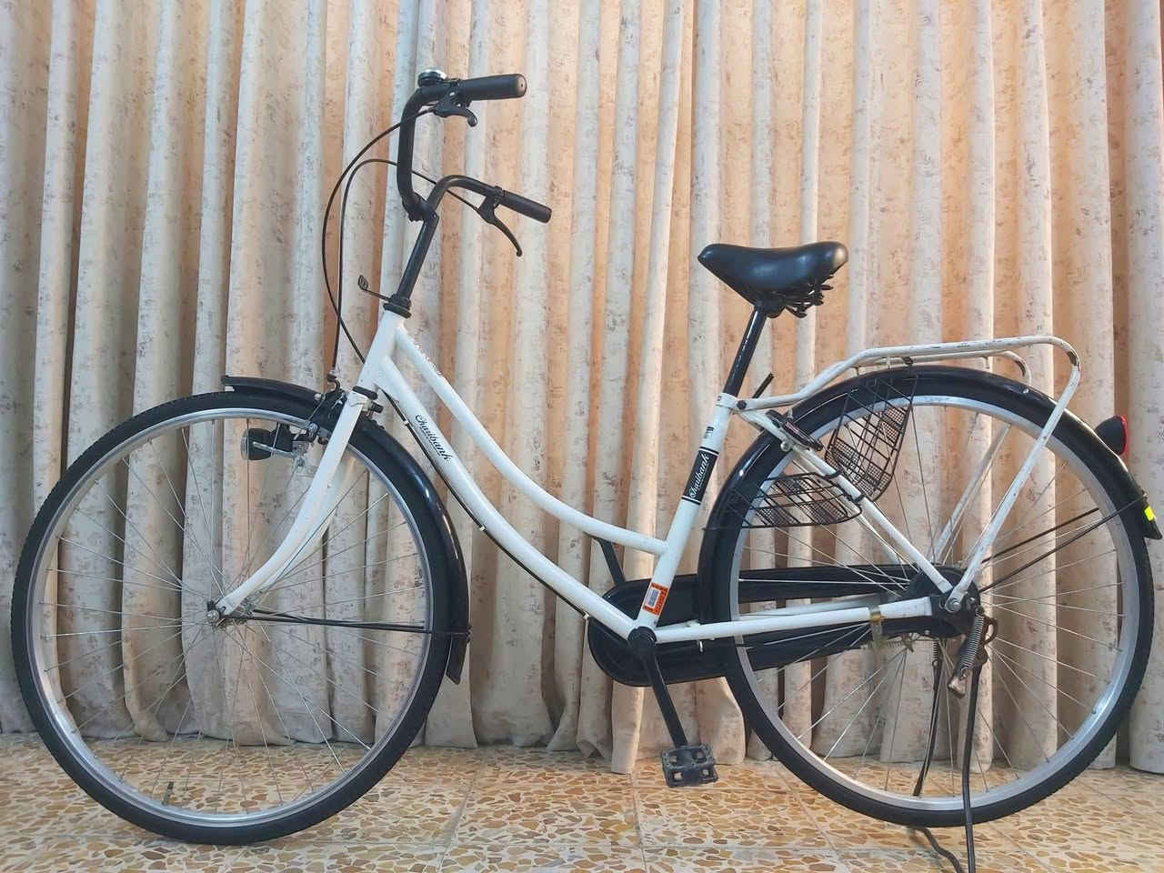 بايسكل بناتي حجم 27 ياباني موديل 2023 كسر حاوية نظافة 95/% جاهز من كلشي بدون اي نقص 

السعر 100الف وبي مجال 

((العنوان/بغداد/البلديات)) رقم الهاتف ***********
