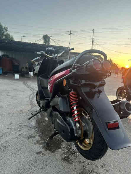 سكنس جبلي لبيع رمبه نضافه ١٠٠/١٠٠ دراجه كلها بلادي كفاله عامه السعر خاص أو اتصال ***********
