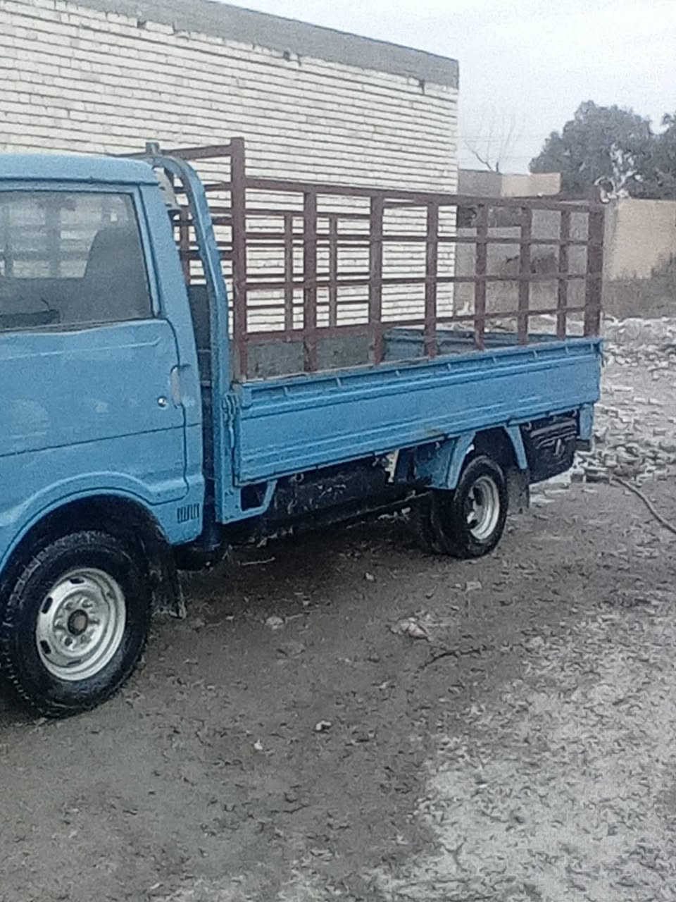 سلام عليكم كيةلبيع سيارة جاهزة من كلشي سيارة حلة من صورة رقم جديد سنويةماصاقطةتخم تايرجديد صدر جديد سيارة جاهزة سعر ٤٥وبيهةمجال قليل لمكان بغداد المين ثانية تحويل ثاني يوم ***********
