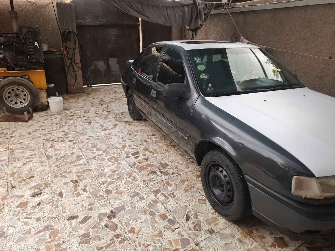 سلام عليكم من رخصت مدير الكروب اوبل فكتره رقم بابل  موديل ٩٢رقم مكينه الف وستمائة كير عادي مصبوغه جماليه سياره حلوه  اي نقص ما بيها تخم تاير جديد  مكينه جديده عنوان بابل سكندري رقم الهاتف *********** *********** السعر ٢٨
