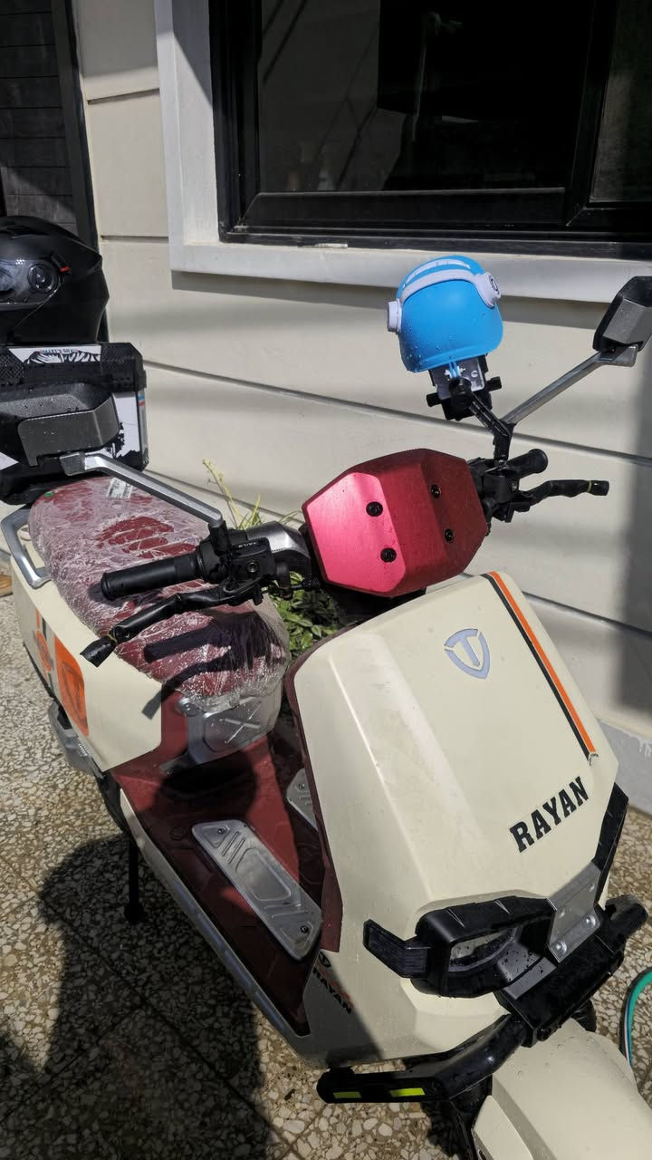 للبيع: دراجة شحن الريان (وحش الكون) – زيرو vip
الممشى: فقط 70 كم (من المحل للبيت)
الحالة: جديدة بالكامل
الموقع: بغداد / السيدية
رقم التواصل: ***********
ملاحظة: الدراجة نظيفة  وما مستخدمة
