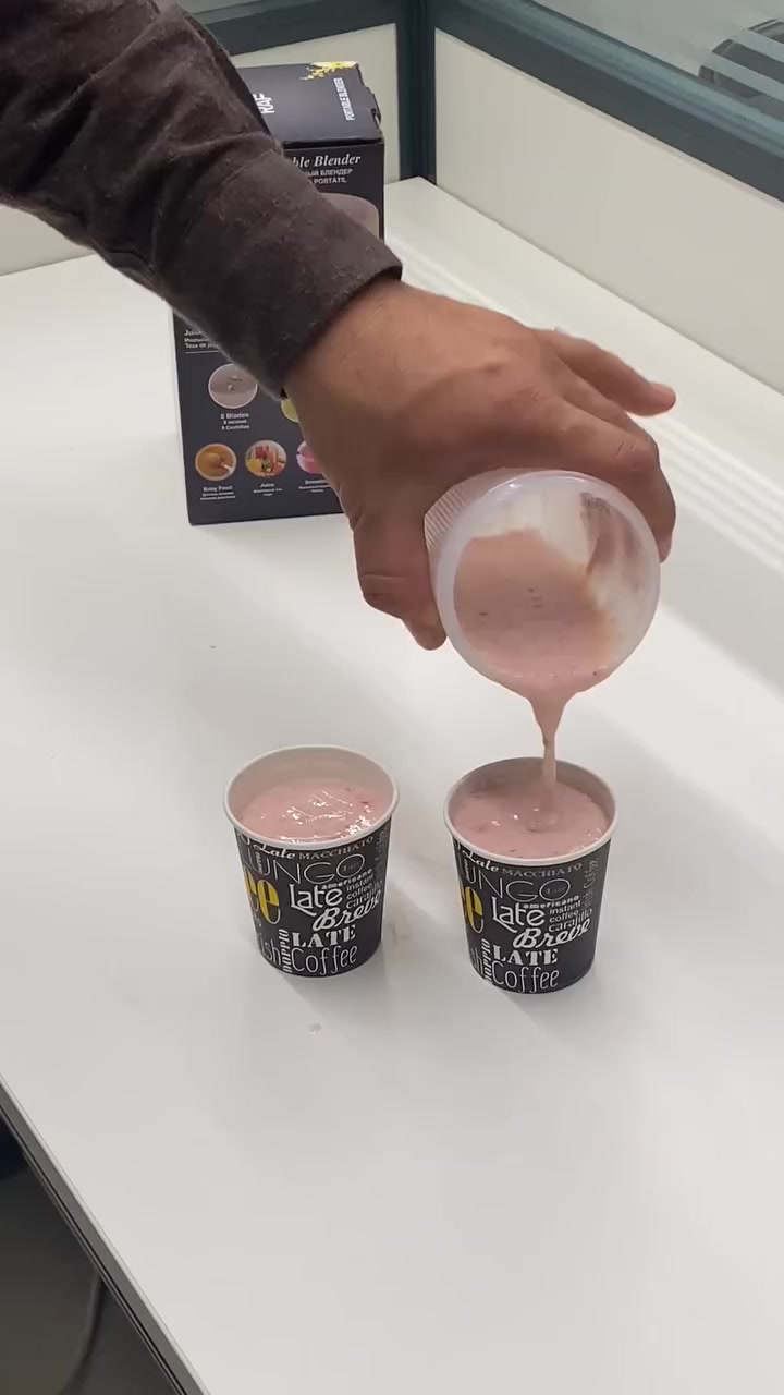 🥤⚡ عصيرك الطازج وين ما تروح!

خلاط RAF محمول يخلط بسرعة بشفرات قوية خلال ثواني 💨
بطارية قابلة للشحن USB وتشغيل بلمسة وحدة 🔋
حجم 300 مل عملي وسهل التنظيف 👜

اختيار مثالي لحياة صحية وسريعة 💪
 #لايك


**إذا كنت صاحب هذا الإعلان وتريد حذفه لأي سبب، رجاءا أرسل رسالة إلى الدعم الفني**