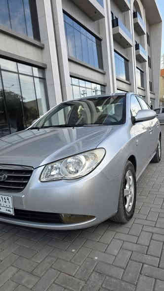 ئاڤانتی ٢٠٠٩
بڕاوە دەرەوەو ناوی وەکو شوشە وایە
سەیارەکە زۆرپاکو جوانە
گێڕو مەکینەی بەشەرت
بێدەعم و لێدراوی حیزام بۆیاخ
سەقفی وەکو شوشە وایە 
سعری ٤٧ مەعامەلە
شوێن کەلار 
***********
