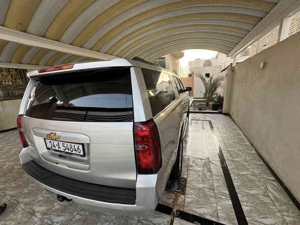 سلام عليكم  تاهو طويل مديل ٢٠١٩ وارد امريكي للبيع.     حادث بچم مواصفات معروفه LT سياره باسمي سنويه  مامنتهيه مكينه وكير وحداده جديده تبريد ثلاجه تخم تاير بالكارتون  ماشيه 198كيلو رقمي تواصل وتساب وتصال *********** والسعر 222 ورقه وبيها مجال قليل
