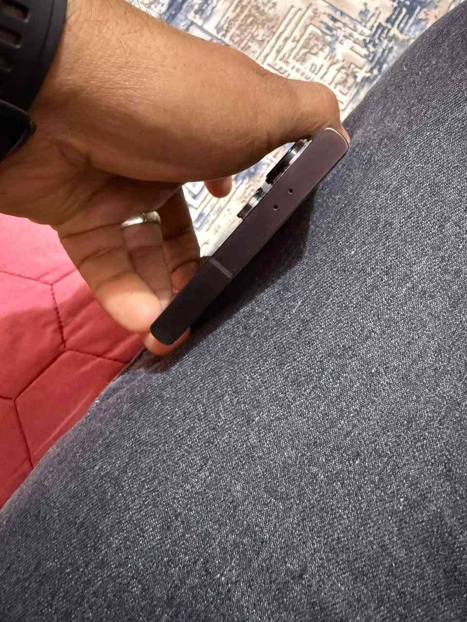 للمراوس فففففط بجهاز احدث
اس 24 النترا جهاد ذاكره 256 الجهاز بدون ملحقات… .بدون ملحقات
والجهاز مكفول كفاله عامه من الشخط والزلق شرط  شرق اوسط دبل سيم كارت 
للمراوس فقط ويفضل اس 25 
متواجد وات ساب فففقط ***********
عنواني بصره ابو الخصيب وتوصيل ماعندي
