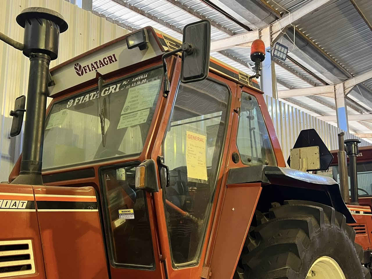 السلام عليكم فيات 130 جديد ما مشتغل بل عراق فول عادي بك بل صفحه فول مواصفات اكسل بارز قماره مخطط تخم تاير جديد المكينه محركها ما مفتوح الرقم *********** العنوان واسط الزبيديه (شركه حجي حسين )
