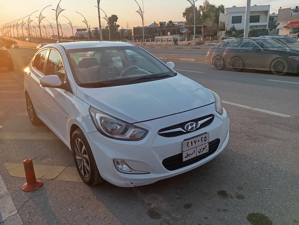 هيونداي اكسنت موديل ٢٠١١
مكانها كركوك نظيفة بس الكير مبدل المحرك بلادي 
الاتصال بالبائع *********** كركوك, العراق
