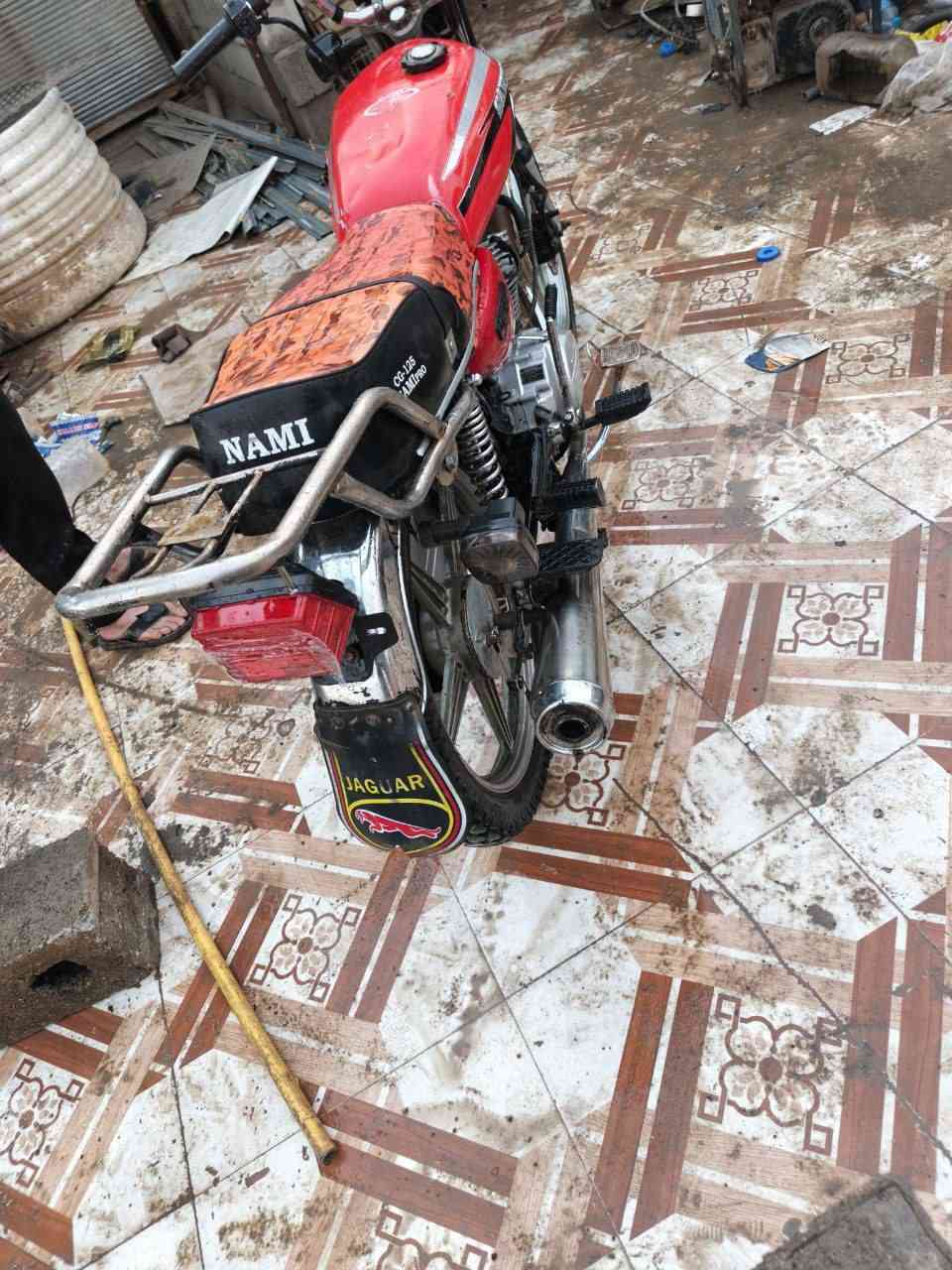 سيفان موديل21 محرك بلادي اخرس كهربائيات شغاله اوراق كامله السعر 300 وبيها مجال للشراي لاستفيار
***********
