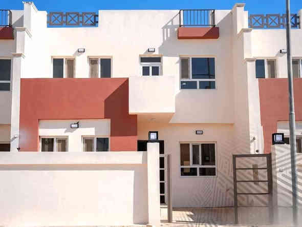 دار للبيع في مجمع بوابة النجف السكني 🏠
"موقع مميز وسعر مناسب"

- بلوك 18 🏘️
- مساحته 160 متر 
- مرحلة رابعة
- شارع 12 متر ⛔️
-مقابلة ظهر بيت ❌
-بناء درجة اولى طابقين 3 غرف نوم ✨
-مشمول بقرض المصرف العقاري

. واصل 43 مليون
. قسط شهري 500 الف
. "يباع بتطلوعه مناسبة"
. او مراوس بمرحلة ثالثة

لمعرفة السعر الاتصال او علق ب (يا الله) توصلك التفاصيل كامله

⭕️(اذا عندك دار بمجمع البوابة تريد تبيعه راسلني)⭕️

للاستفسار والاتصال ***********
0️⃣7️⃣8️⃣1️⃣5️⃣1️⃣5️⃣2️⃣2️⃣4️⃣4️⃣
بي واتساب
