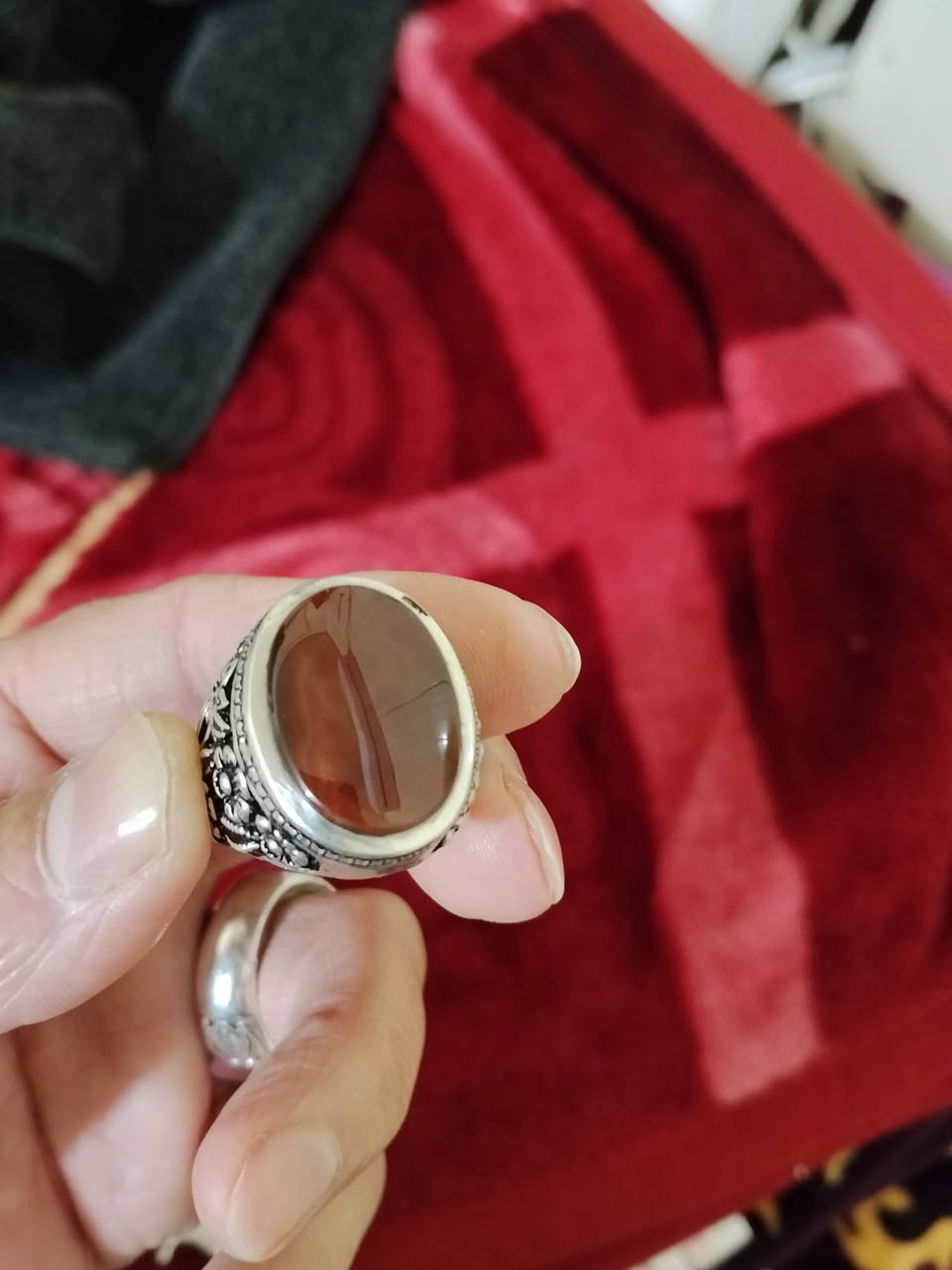 السلام عليكم  يماني كرزي شرط حمره ثقيل وصياغه عارف كربلاء حي العباس  ***********
