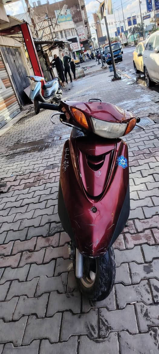 سلام عليكم شباب عندي بريز للبيع دراجة خير من الله بس عيبهة صندوك مشكوك او دشبول مابي عداد او اطيك هاي صالنصة هدية بس شراي مو تخابر او تضرب بوري بسبب الوعود الكاذبة رقمي *********** عنواني الاعضمية راس الحواش  نتبه صالنصة جديد مشادهة أنتة شدهة 🤍🤍
