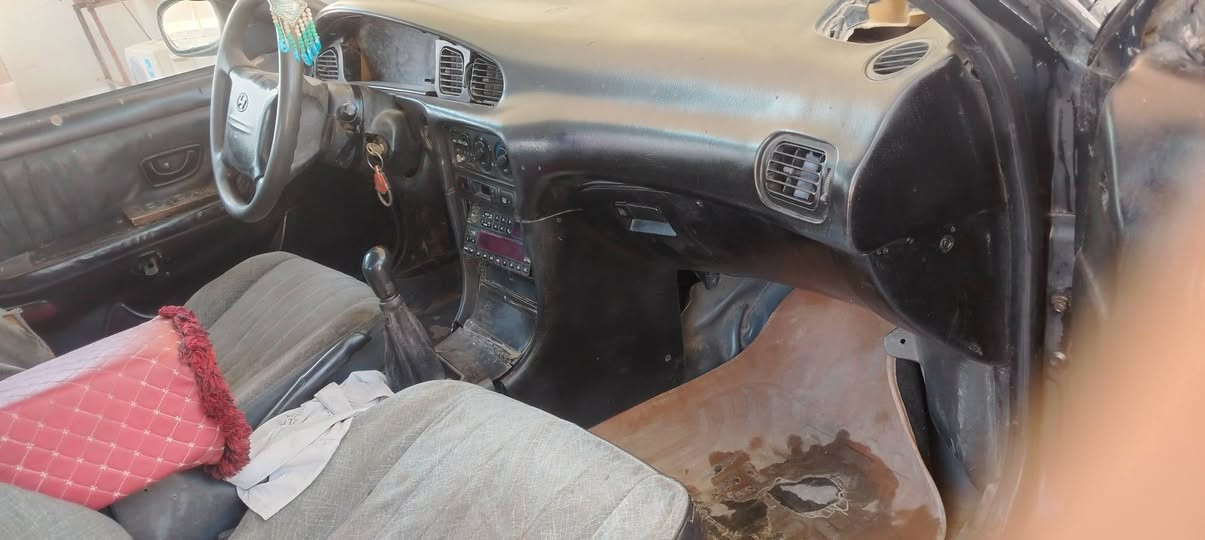 سوناتا للبيع موديل٩٤ مكينه كير مكفولات تخم تاير جديد ديالى بعقوبه ***********
