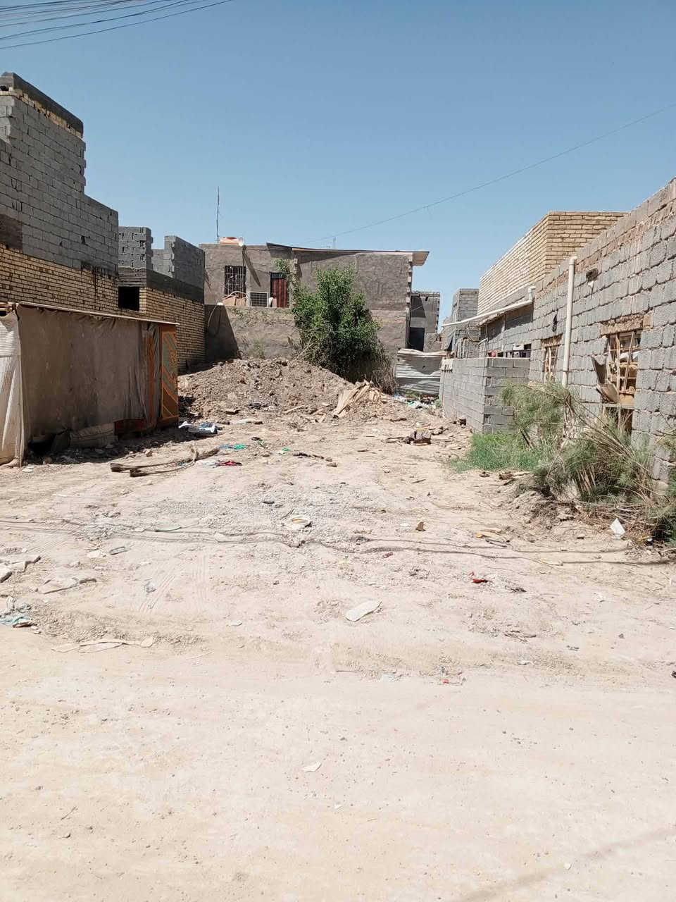 السلام عليكم
قطعة ارض للبيع المساحه ٢٠٦ متر العنوان بالسده حي النصر الاول كاع ابو مكي خدمات كامله السعر المطلوب ( 20 ) مليون وبيه مجال الاستفسار اكثر // *********** // ***********
