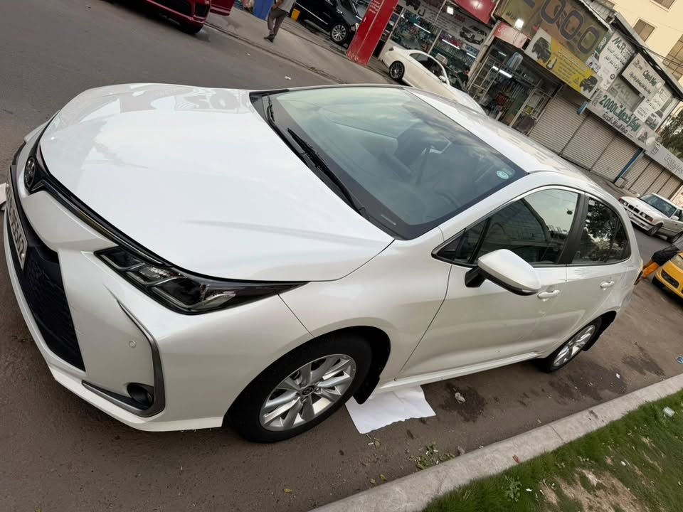 السلام عليكم 
كورلا جيهان 
ماشيه 43 كيلوا متر 
بدون سلايت  
بدون صبغ بدون بارد 
ب 175 $
للاتصال ***********
