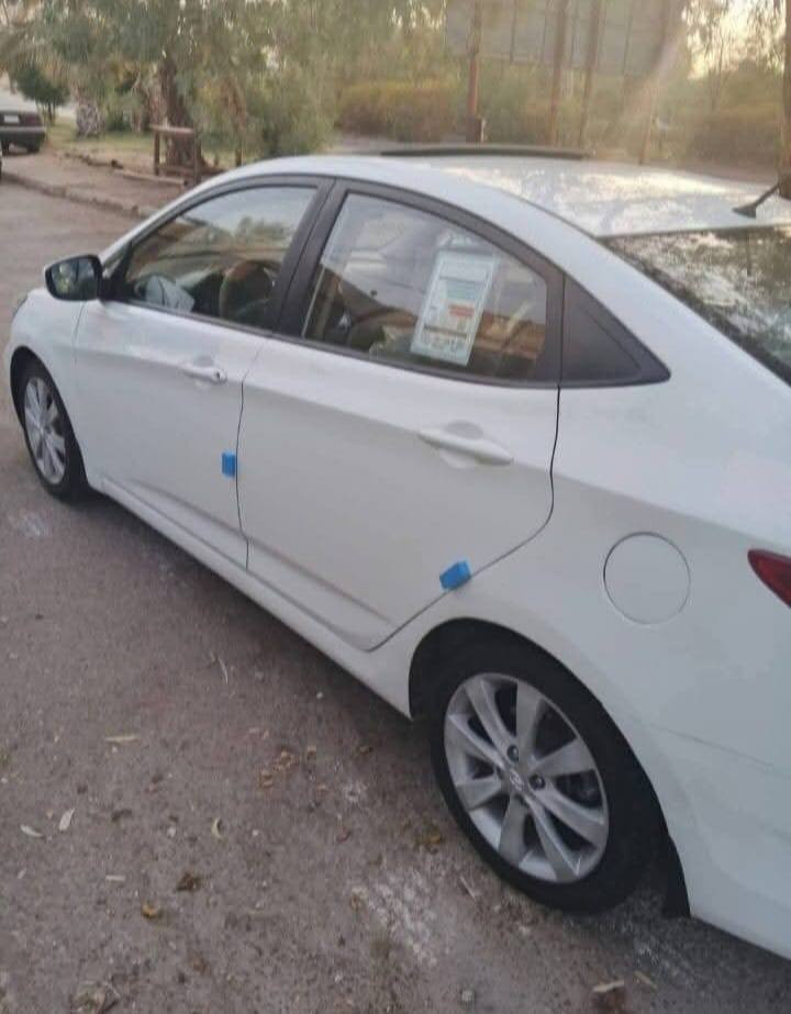 اكسنت موديل 2012 بلو فول مواصفات رقم بغداد الألماني بااسمي بيها هلال خلفي صبغ  3 قطع مبدلات بلادي ابيض بدون صبغ كير محرك مكفول تبريد شغال ماشيه 97 /الرقم ***********  سعرها 95 وبيها مجال مكان سياره بغداد دوره
