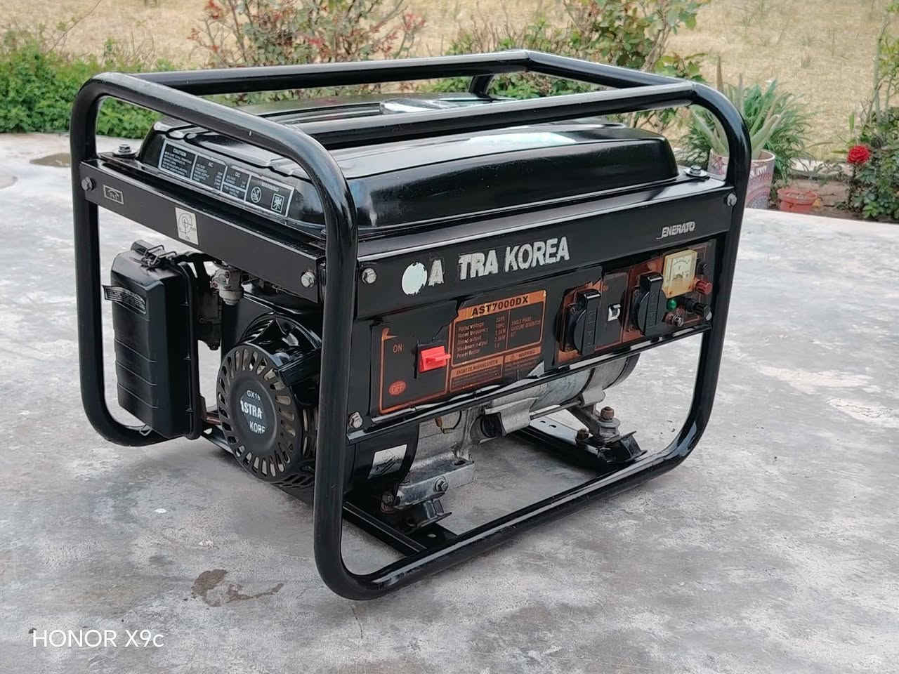 للبيع مولد استرة كوري 2ونص كيفي 10 امبير ✅ ملف نحاس نضيف جدا استخدام ايام قليله مداخل اي تصليح على بلاد الشركة ((السعر   ١٦٠))هادأ اقتصادي بصرف البنزين ✅ غني عن التعريف 📌 الشراي يتصل المكان بغداد التاجي ويوجد خدمة توصيل ***********
