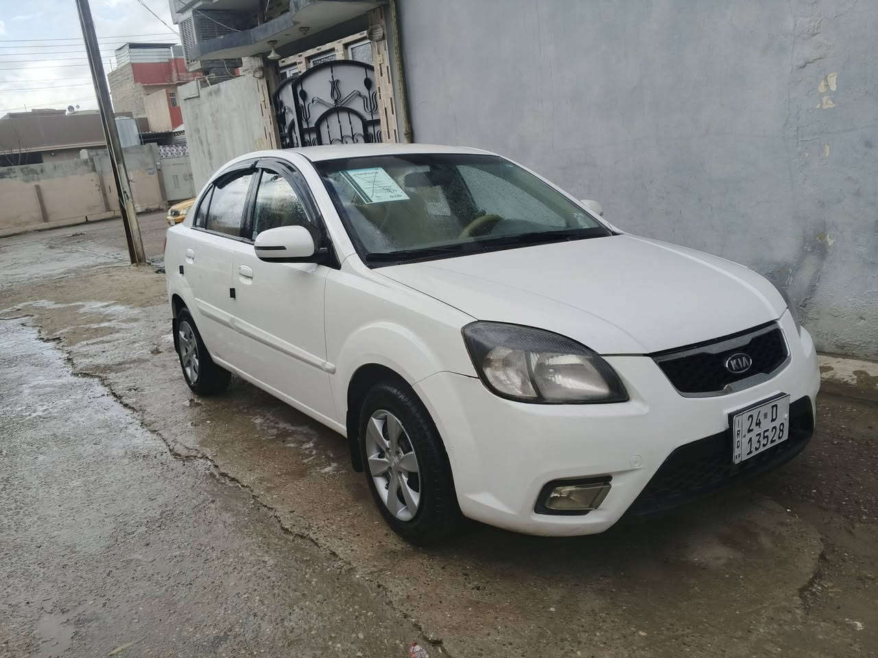 السلام عليكم كيا ريو موديل 12 ماكينه 16 
كير ماكينه شرط تبريد ثلج تخم تايه جديد 
بدون ضرر بدون تبديل بلا صبغ سياره خير من الله 
مال البيت اشاير بالمرن شاشه كبيره سياره مصروف عليها 
مكان السياره موصل جانب الايمن الاستفس 
*********** وتساب او اتصال
