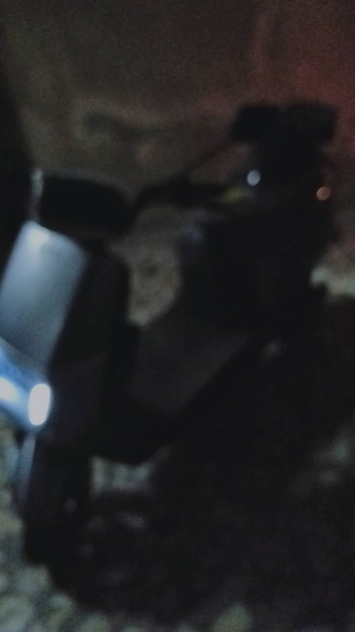 السلام عليكم
دراجة الكهربائية ⚡️⚡️نوع GARow جدا اعتمادية  للستخدامات اليومية وتحمل وزن 150كيلو
موصفاتها :
موديل.2025
.بطاريات عدد 6 كبار🔋
. ملف 1500نحاس
.السرعة من 65الى70حسب الوزن
.بريك دسك
. لايت 3عدسات+بكلايت لد
.نضام أنذار سرقة🔊
. تشغيل بصمة2+سويچ2
. تاير چوبلس
.شاشة ديجتال +شاشة اعطال
. 3.سرعات
.  نظام(p)ألبارك
. سماعة تحدث
.حساس بريك
.منقد شحن (Usp)
.دراجة كلش نضيفة ومابية أي نقص
.مكاني بغداد البلديات
.كشن مقعد مريح
.***********📞
