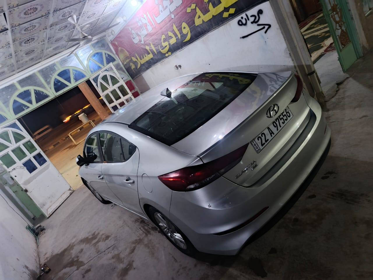 من رخصت مدير الگروب
سلام عليكم

 النترا 2017 وارد امريكي السيارة فقط بنيد صبغ 

وايرباك الستيرن طاك

مكينة 2000 تيربو جديدة وگير جدد دواخل جدد حدادية جديدة سبير ما نازل

مواصفات السيارة 

تحكمات ستيرن جهتين+مانع انزلاق 

ثلاث انضمة قيادة (ايكو_نورمال_سبورت) 

شاشة+كامرة

الرقم ***********
