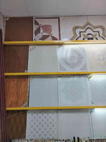 سقف ثانوي بلاستيك و بورك مثقب 
يوجد مفرد وجمله 
يوجد توصيل داخل البصره فقط 
هاتف *********** البصرة
