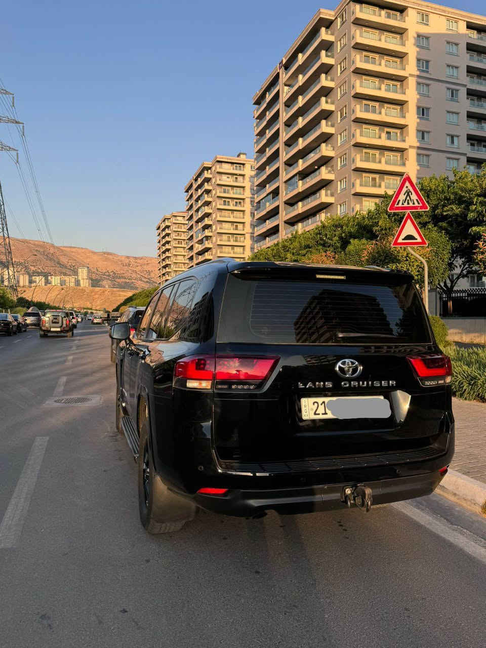 Toyota Land Cruiser Gx 2022 
شەریکەی سازە ٥٥ هەزار رۆشتوە بێ بۆیاخ بستێ pdr هەیە بەناوی خۆمەوەیە هەموو گیانی بەشەرت 
کامل کراوە بە gr 
شوێن سلێمانی 
*********** 
*********** السليمانية, العراق
