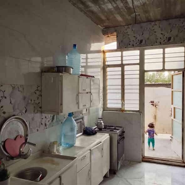 السلام عليكم
يتوفر لدينا دار البيع المساحة 105متر طابو زراعي سند 25 الك حق التصرف العنوان منطقة الدوانم مجاور شرطة الخامسة قرب جامع الفردوس تفاصيل صالة مطبخ عرفة نوم حمام تواليت تواليت خارجي مناور عدد 2 السعر عقار 60 مليون
للاستفسار اتصل ***********
اتصل***********
