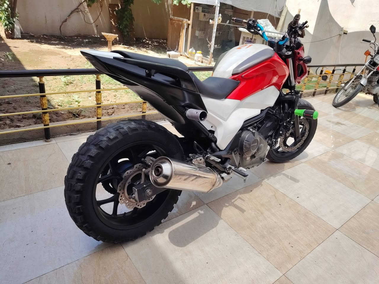 دراج للبيع
***********
