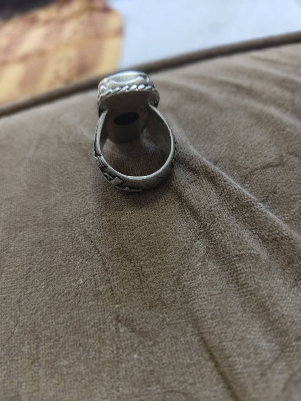 سلام عليكم محبس شفت العبد واحد عله واحد و صاغه مفوله قيم واخض اليرضه بي الله رقمي ***********
