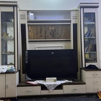 معرض • للبيع