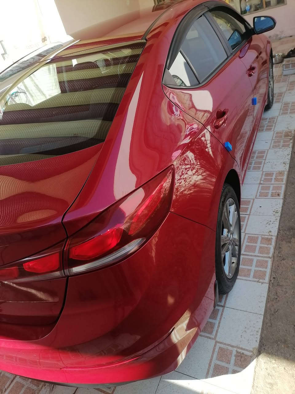 السلام عليكم النترا ١٩شكل ١٨خليجي مكفولة كفالة عامه اخت الزيرو حتى من الشخط والصدعه رقم اربيل تريد وكاله تريد تحويل هزه ورقم كله جديد ماشيه ٣٨مواصفات عاديه السعر ١٤٧بيه مجال بسيط مكان السيارة الديوانية للاستفسار الاتصال على ***********
